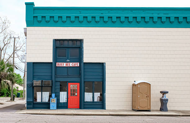 Best Porta potty rental near me  in Oakland, IA